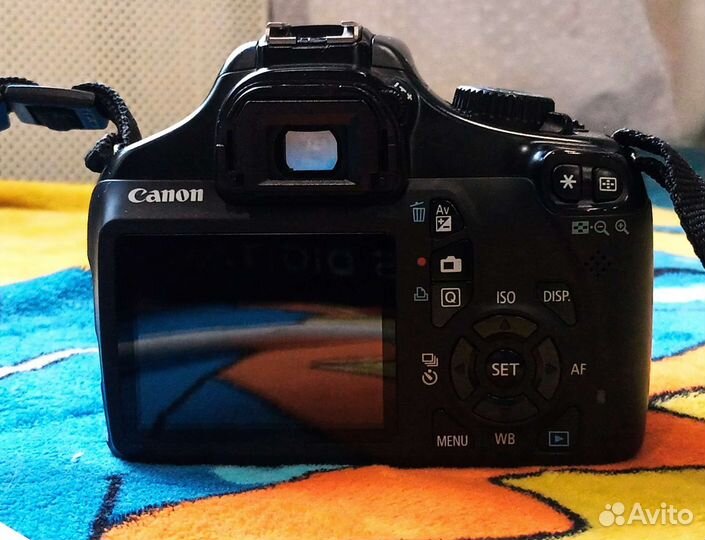 Canon eos 1100d body