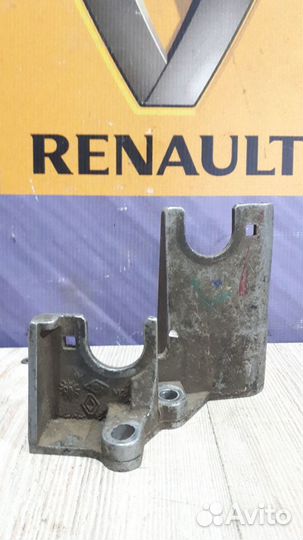 Кронштейн крепление троса кпп Renault megane 2