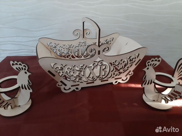 Пасхальная подставка под яйца и кулич