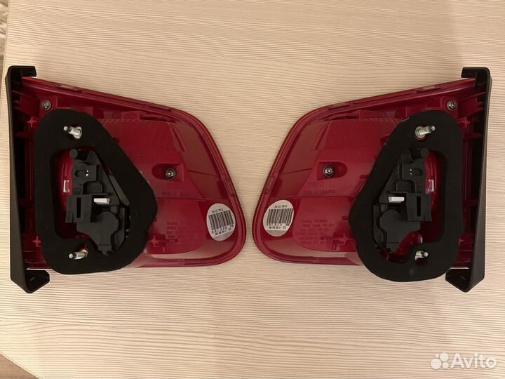 Фонарь задней двери тигуан