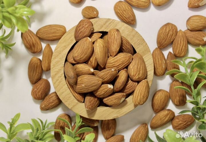 Миндаль жареный, сырой, от 500 г
