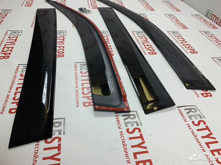 Дефлекторы на окна Toyota Land Cruiser 200