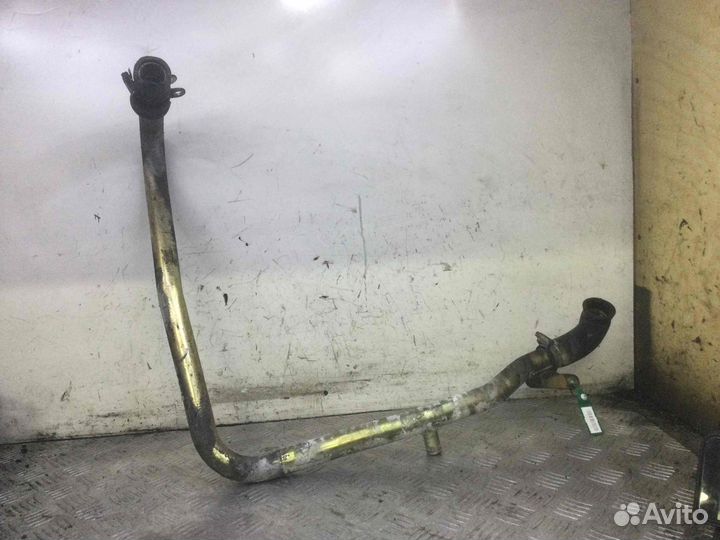 Трубка охлаждающей жидкости металлическая Мерседес