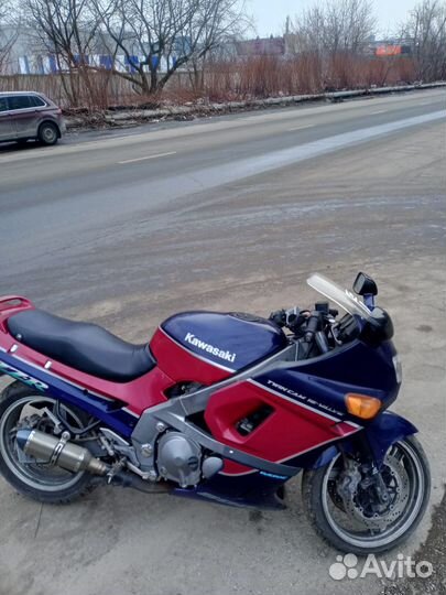 Мотоцикл Kawasaki ZZR600