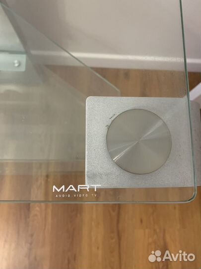 Стеклянная тумба под тв