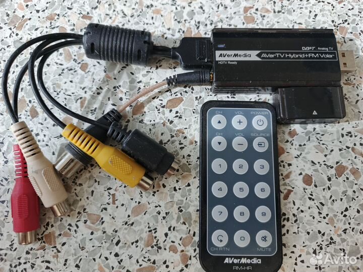 Тв тюнер Avermedia a828