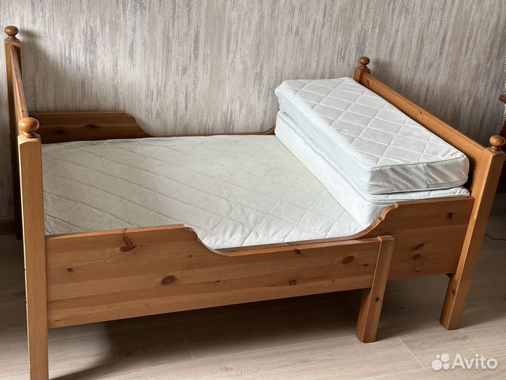 Детская кровать IKEA с матрасом