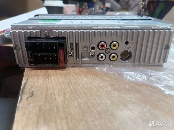 Card radio player with fixed panel (fm, usb)