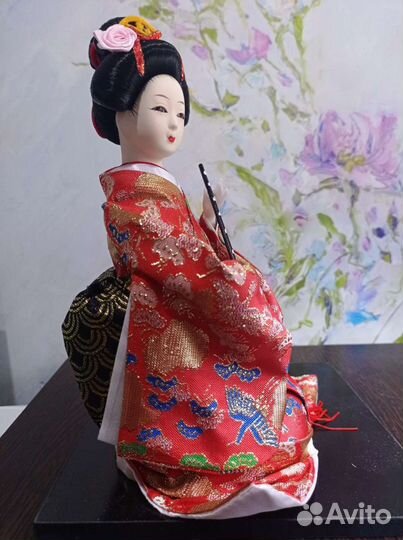 Статуэтка гейши