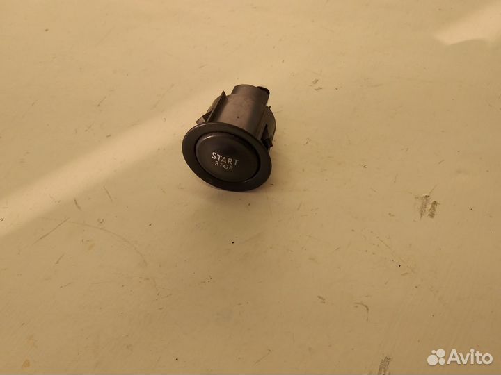 Кнопка старт - стоп Renault Megan 3
