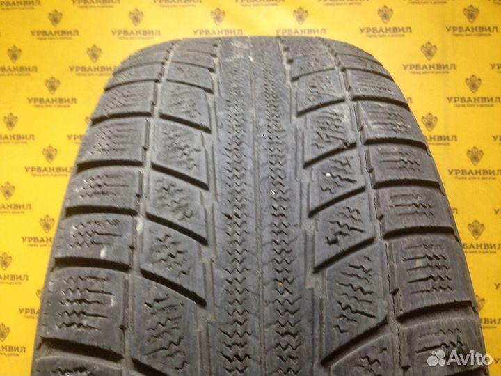 Triangle TR777 235/65 R17 108T