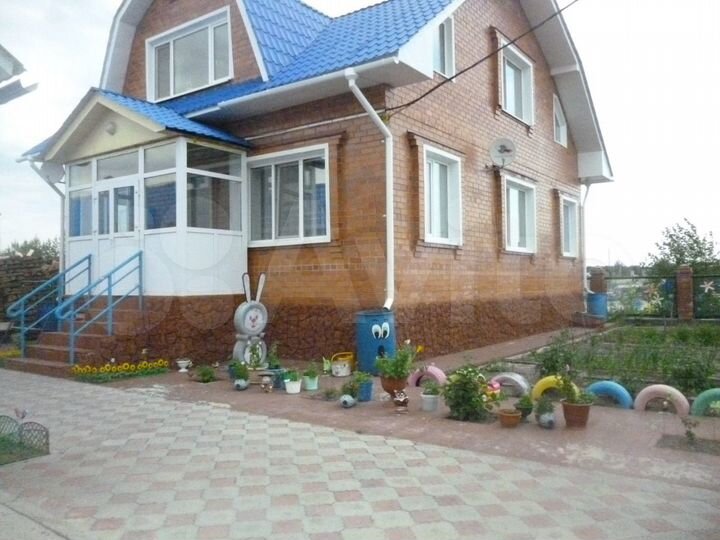 Коттедж 162 м² на участке 9 сот.