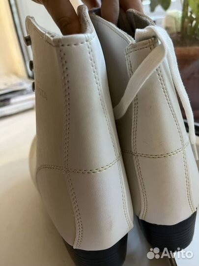 Коньки женские фигурные 39/40