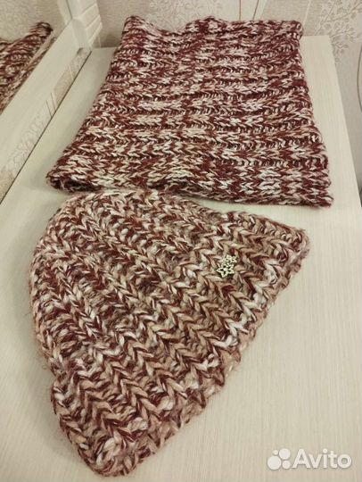 Комплект шапка и снуд женский