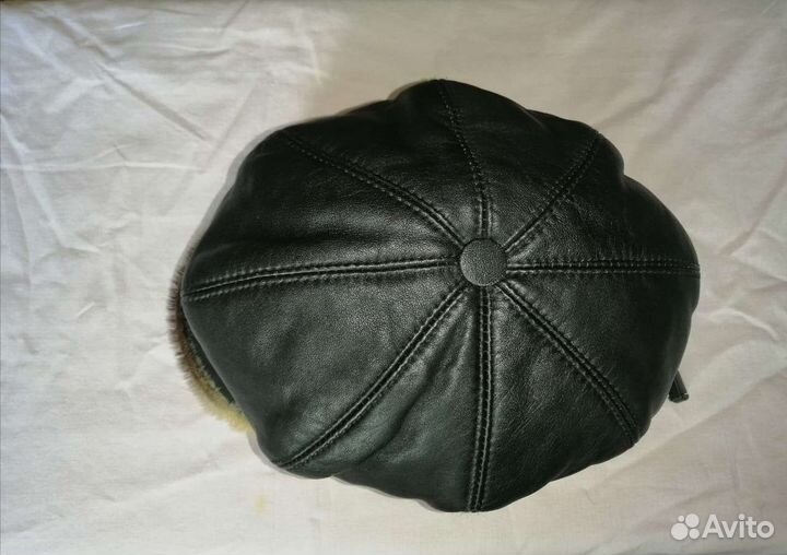 Кепка кожаная женская демисезонная