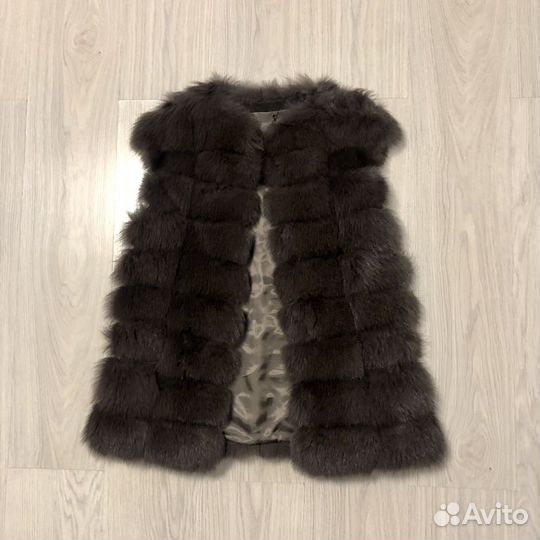 Меховой жилет