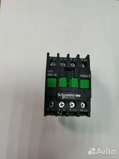 Контактор Schneider Electric