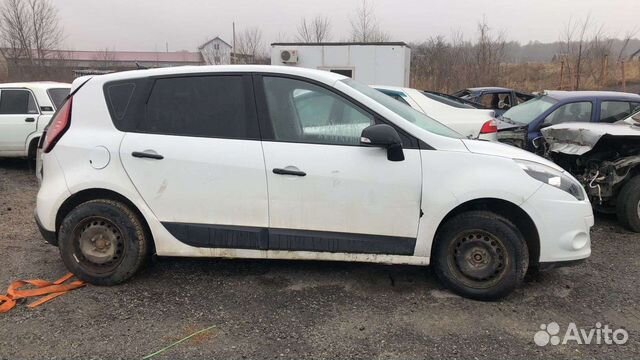 Дверь передняя правая Renault Scenic III рено сцен