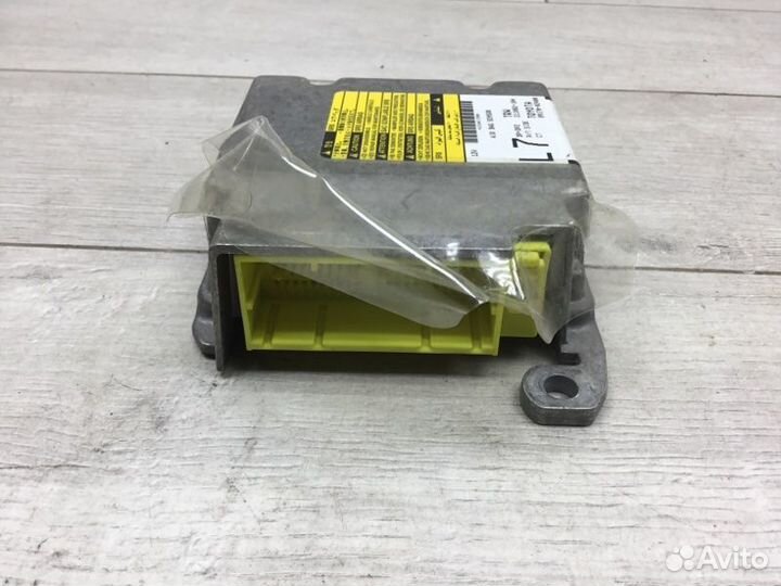 Эбу подушки безопасности Toyota Corolla хэтчбек