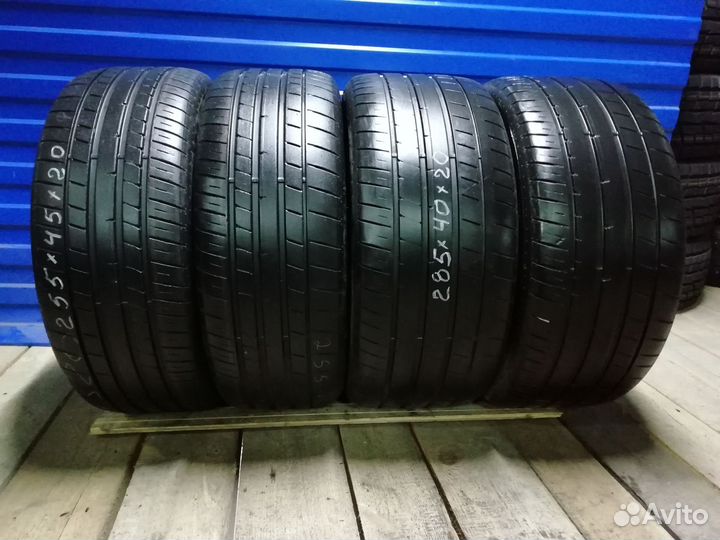 Dunlop SP Sport Maxx RT 2 255/45 R20 и 285/40 R20 107Y