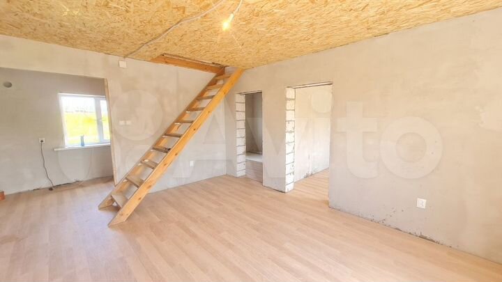 Дом 100 м² на участке 10 сот.