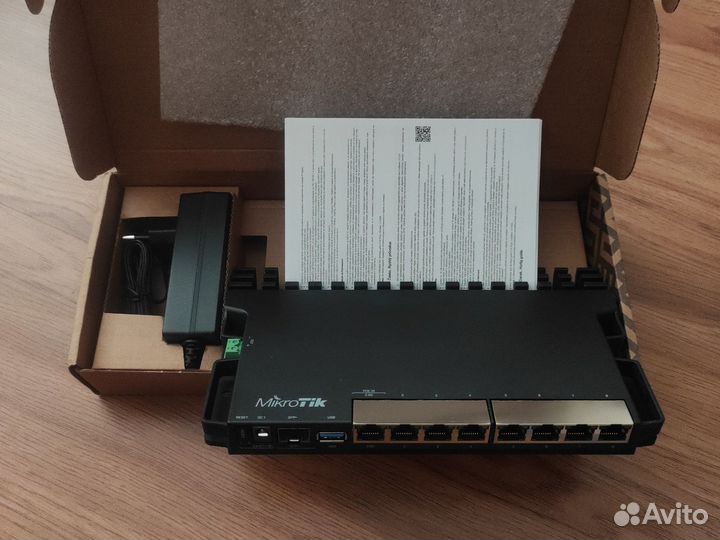 Новый роутер MikroTik RB5009UG+S+IN
