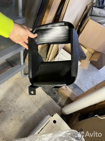 Воздуховод масляного радиатора П 51747210488