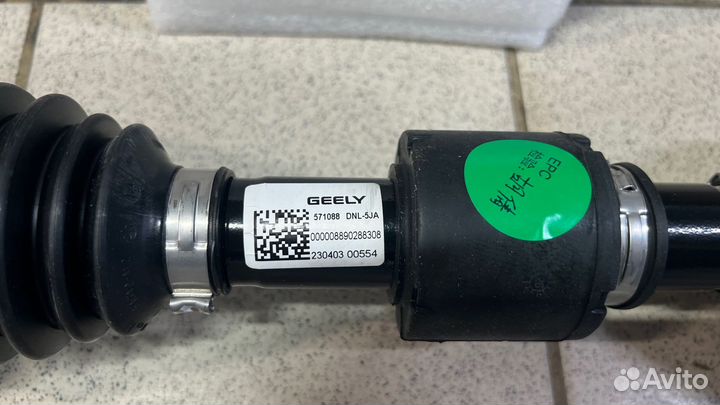Вал приводной передний правый Geely Tugella