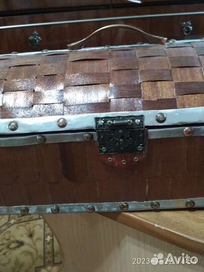 Сундук шпон красное дерево