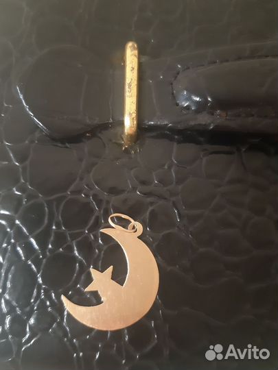 Золотая подвеска