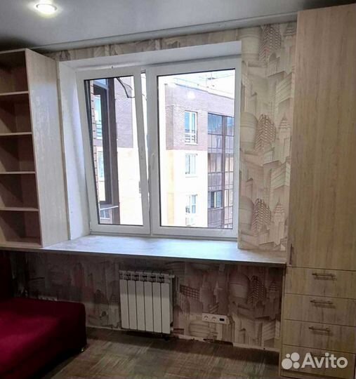 Рабочая зона у окна