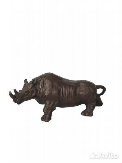 Носорог бронзовый