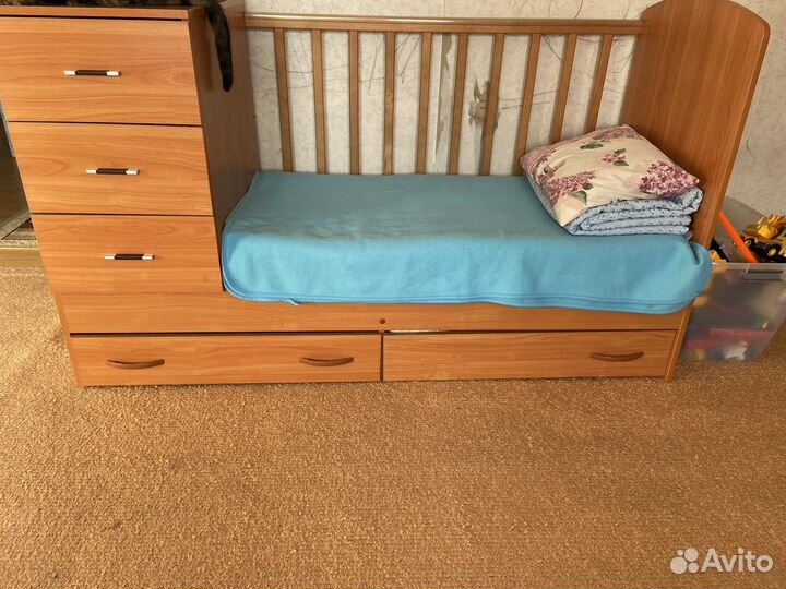 Детская кроватка трансформер с комодом