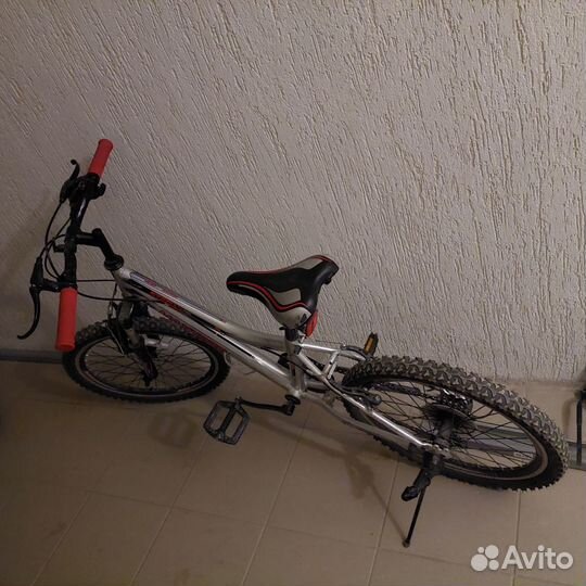 Велосипед maxxpro