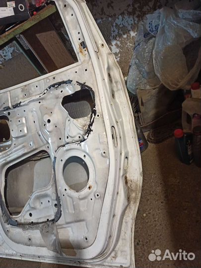 Hyundai grand starex передняя правая дверь