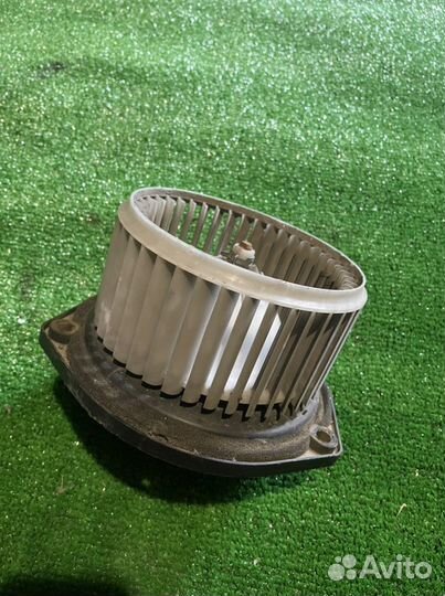 Моторчик печки сузуки гранд витара 1998-2005