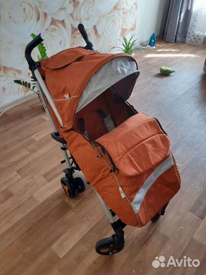Прогулочная коляска
