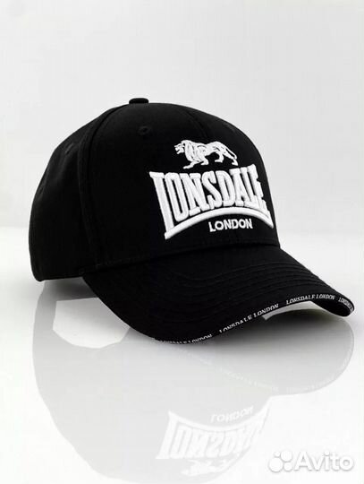 Бейсболка Lonsdale чёрная с белым