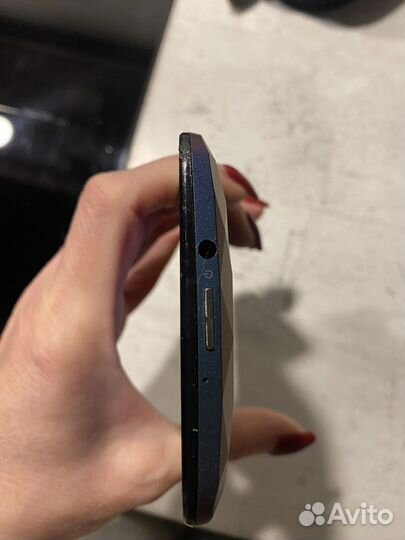Телефон asus ZenFone 2 Deluxe Special Edition