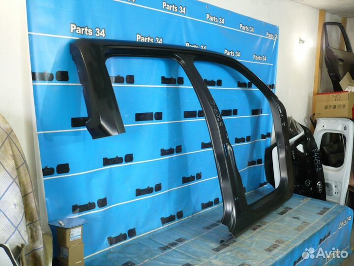 Volkswagen Amarok Боковина правая новая оригинал