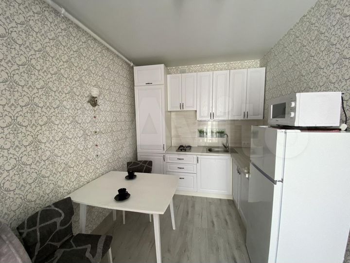 1-к. квартира, 40 м², 1/3 эт.