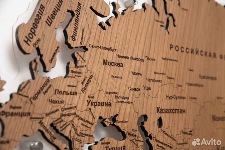 Деревянные карты мира
