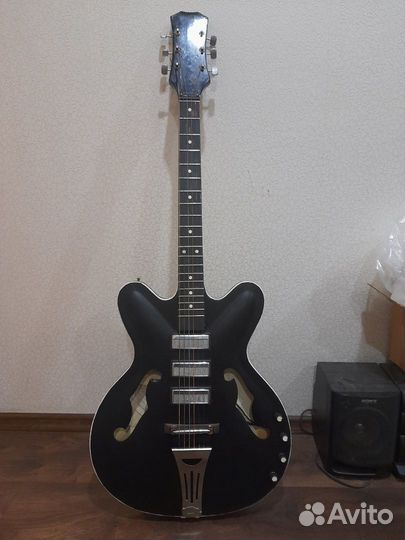 Электрогитара