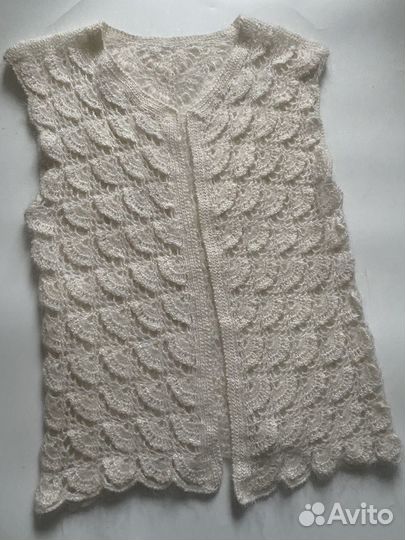 Жилет вязаный женский ручная работа