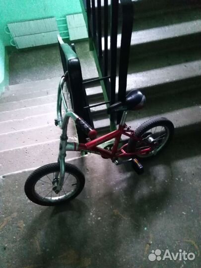 Детский велосипед 4-х колесный 