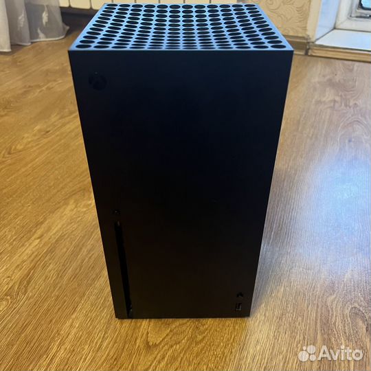 Xbox Series X 1TB black+2 геймпада