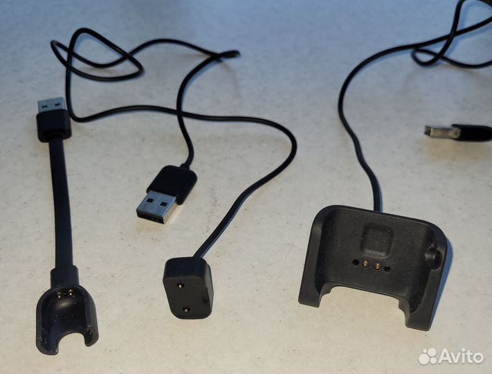 Зарядное устройство для фитнес-браслета и часов