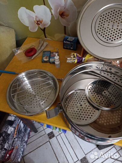 Бикса медецинская со всеми принадлежностями