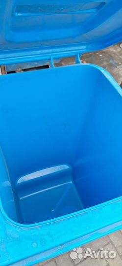 Мусорный контейнер 240 литров