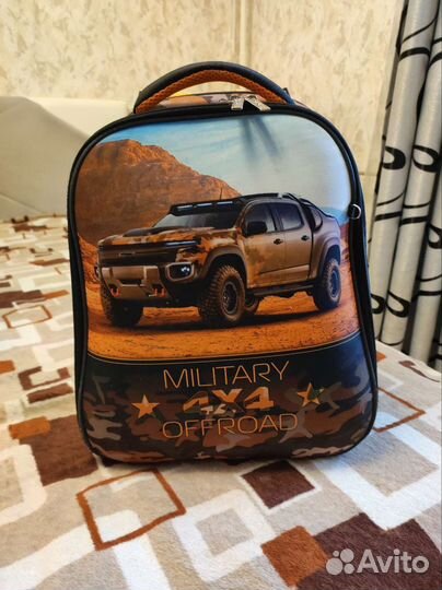 Школьный рюкзак